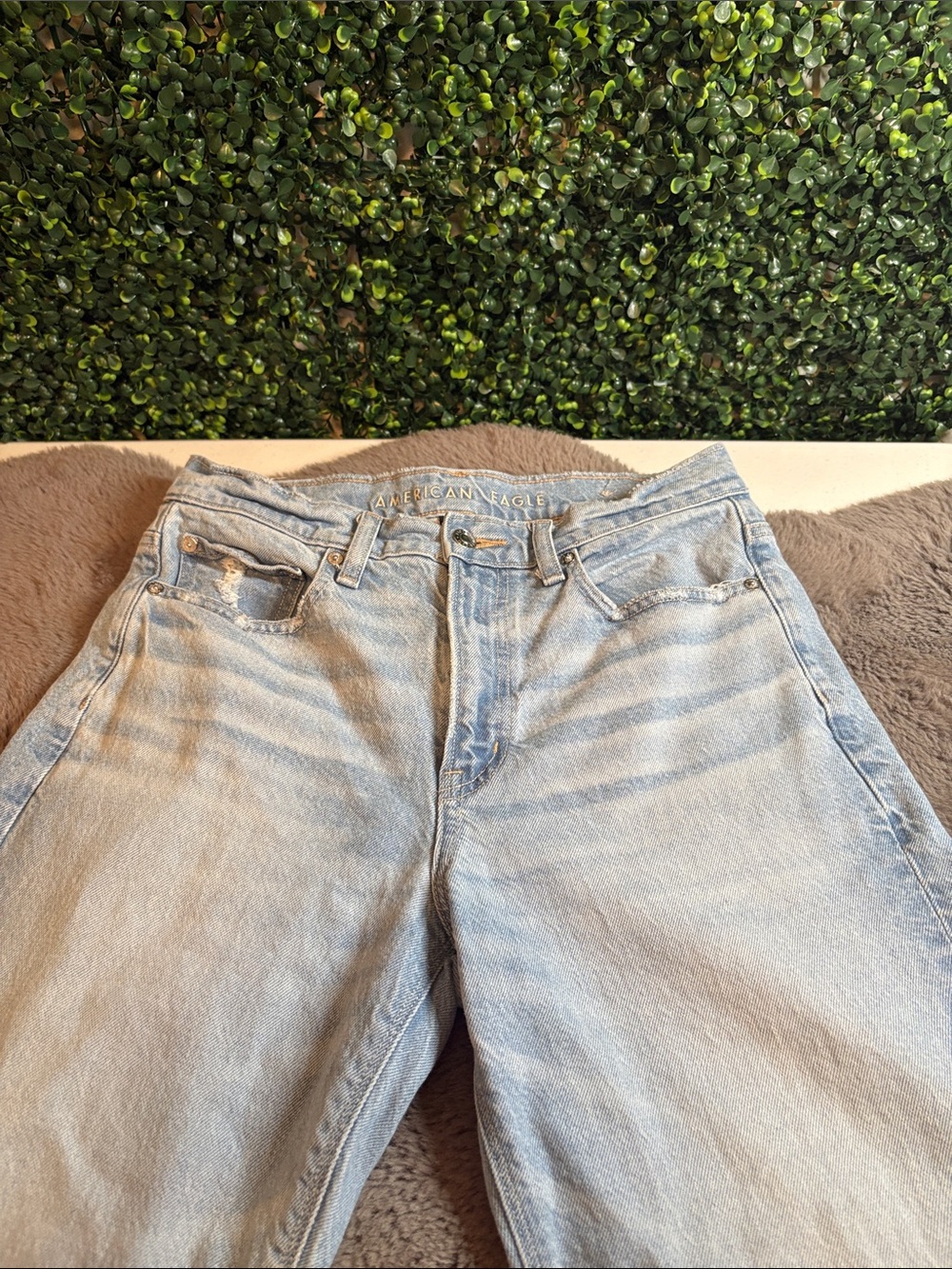 American Eagle Outfitters Super High Rise Straight Leg Jeans Size 6 - Picture 2 of 5
